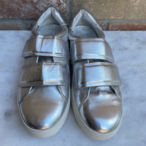 J Slides Metallic Silver Platform Sneaker Women's Size 9.5 - Picture 2 of 6